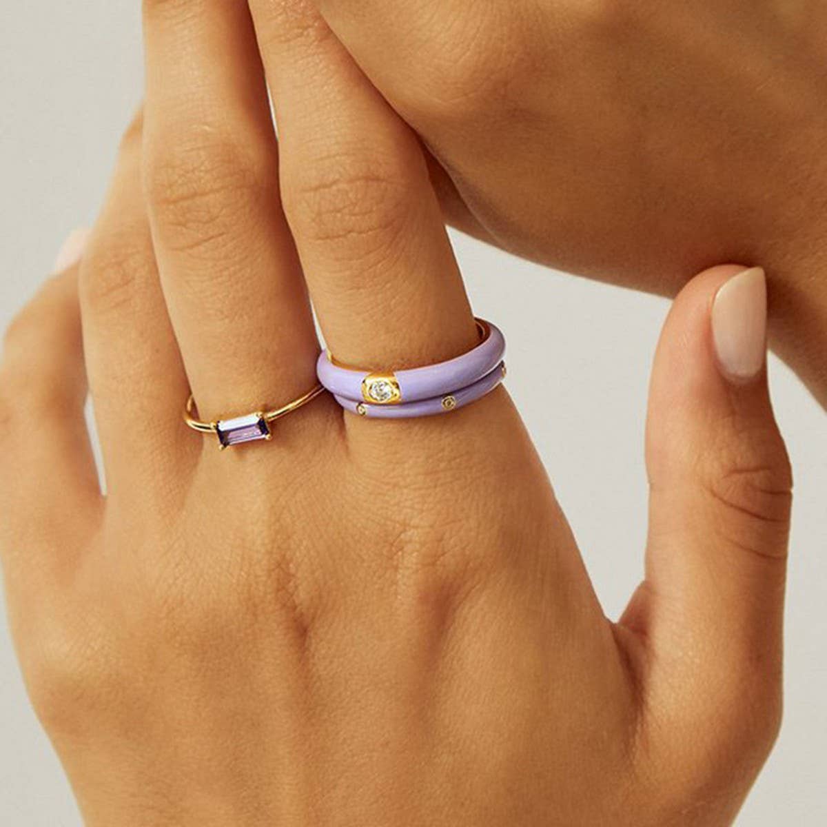 COLORFUL AND ELEGANT EUROPEAN STYLE RING
