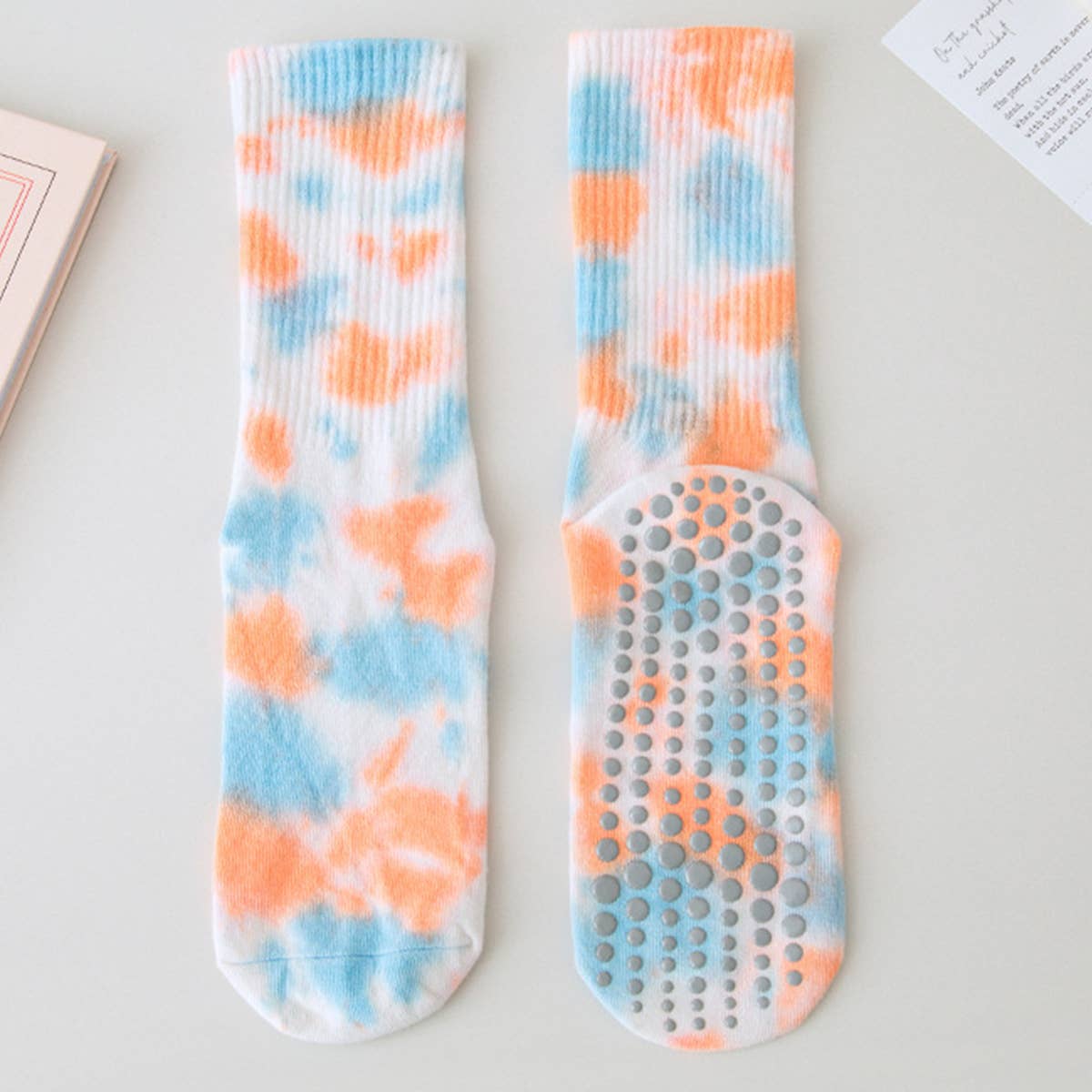 PILATES ANTI-SLIP SOCKS FOR WOMEN MIDDLE TUBE_CWMS0239