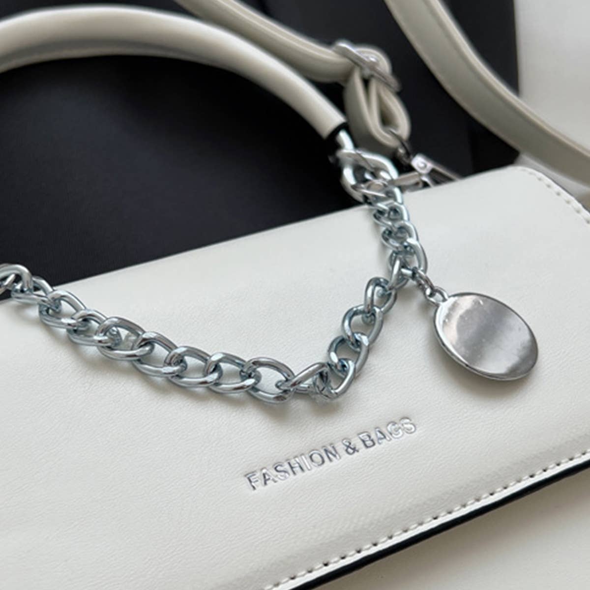 WOMEN CHAIN SHOULDER CROSSBODY SMALL SQUARE BAG_CWAB1548