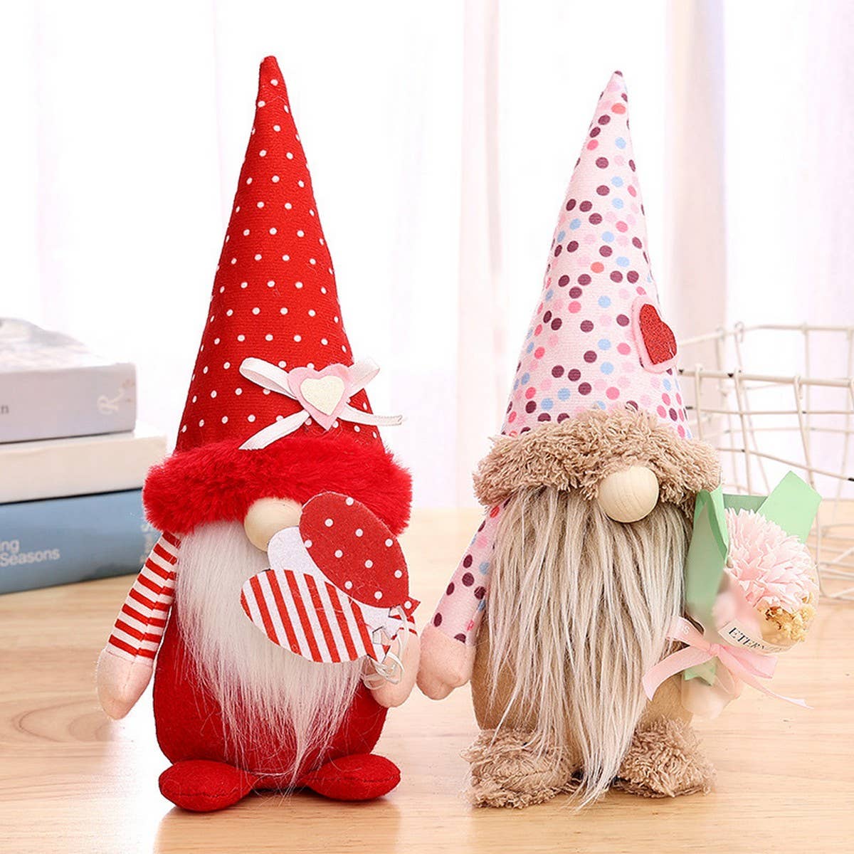 CWMM9524_MOTHER'S DAY BALLOON BOUQUET DWARF FACELESS DOLL