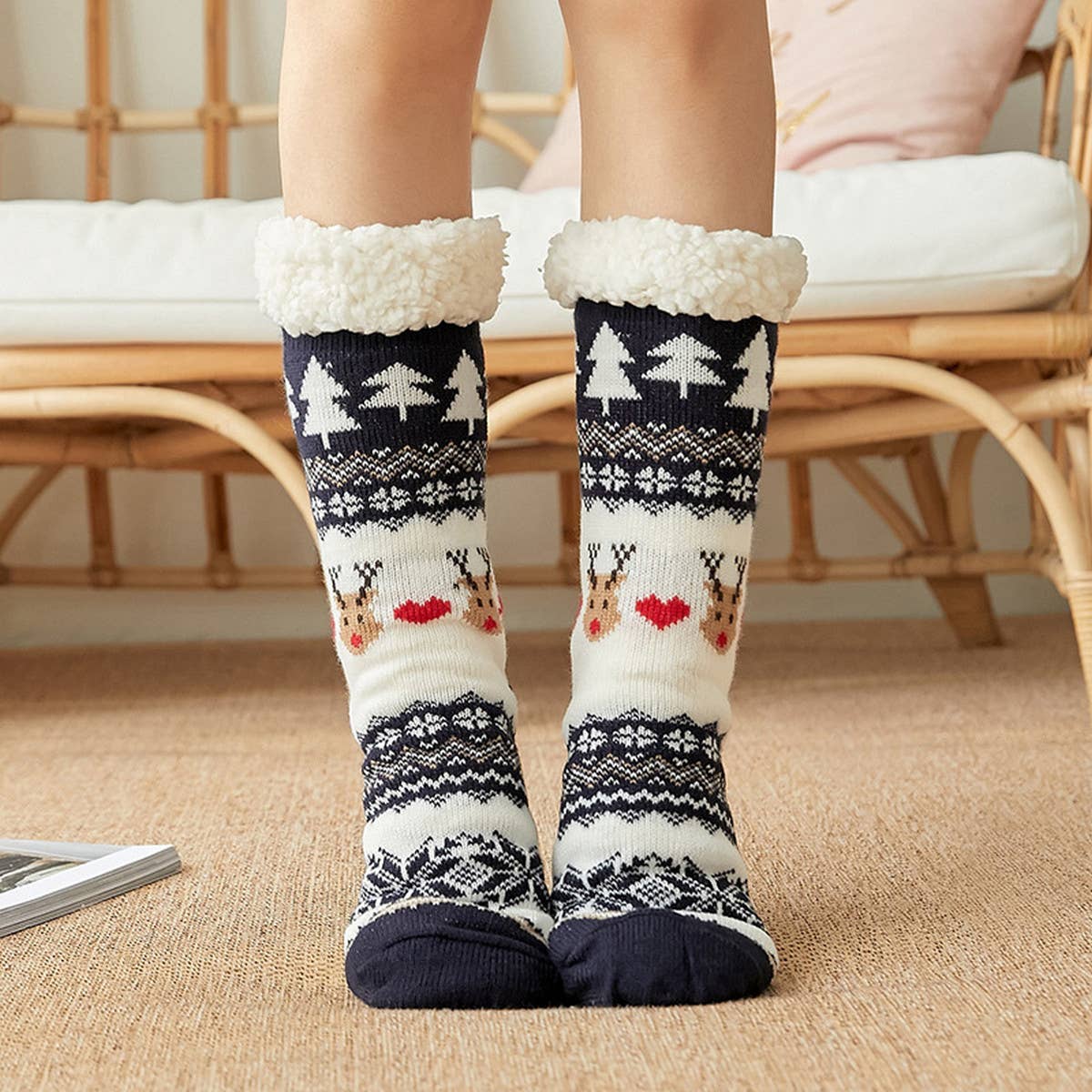 CHRISTMAS WARM PLUSH INDOOR SLIPPERS