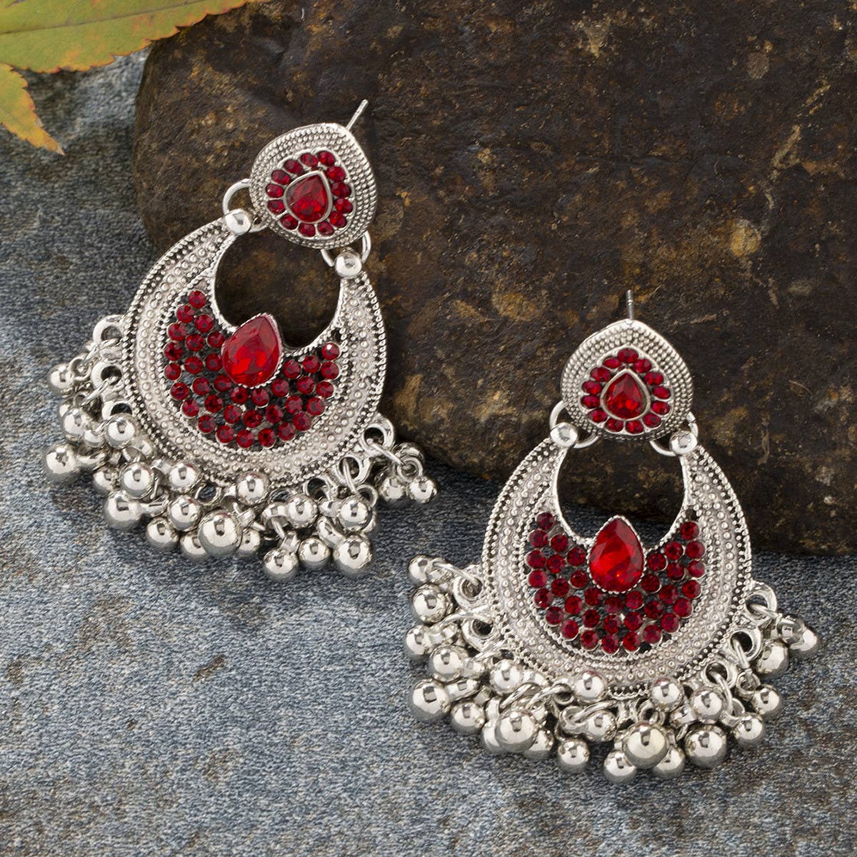RETRO GEOMETRIC COLOR TASSEL EARRINGS_CWAHA2485