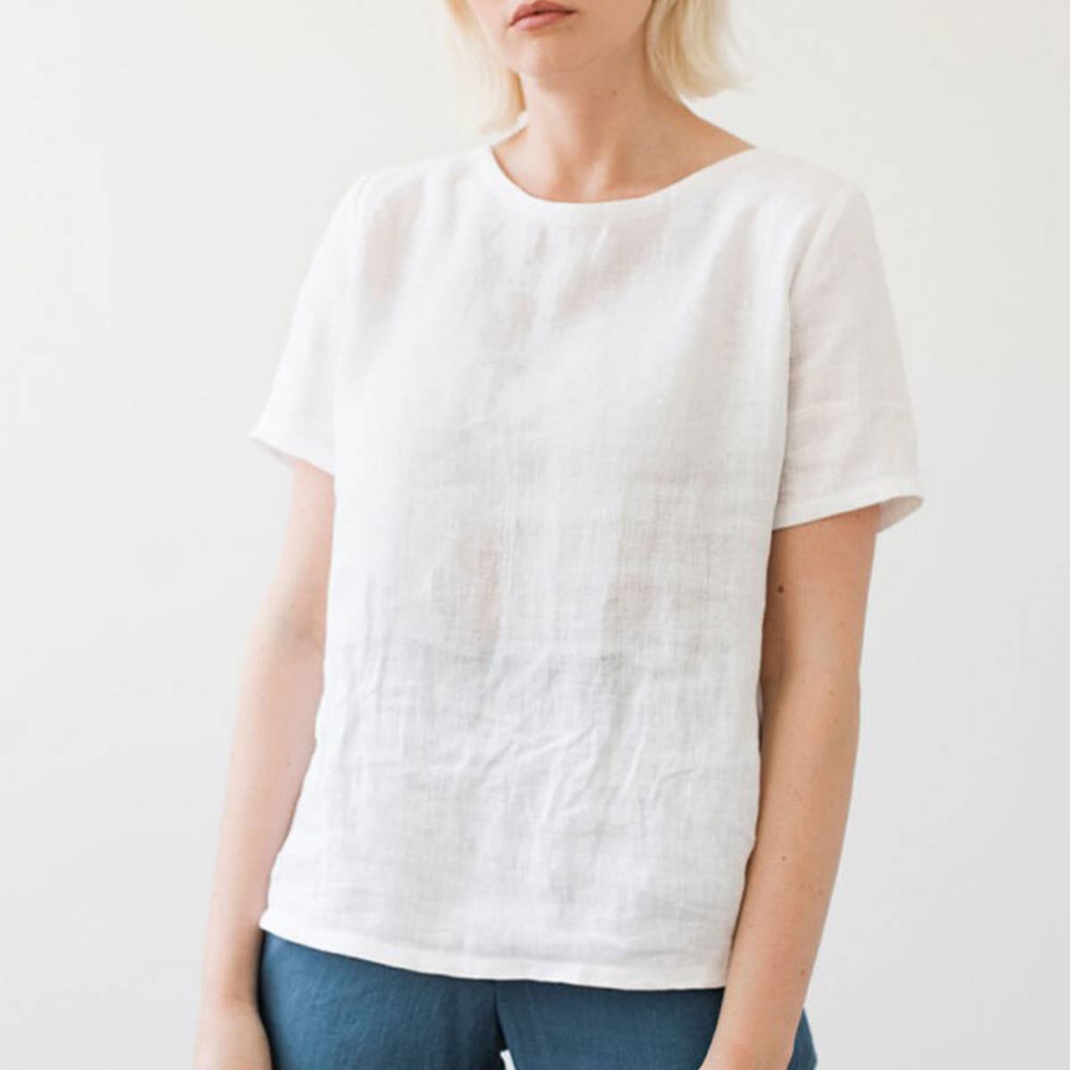 CREW-NECK CASUAL COTTON LINEN BLOUSE