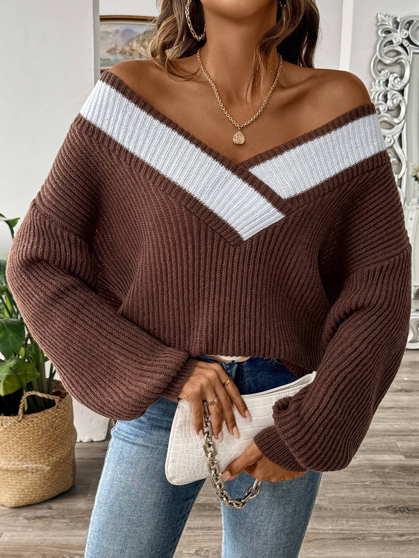 COLOR CONTRAST PATCHWORK V-NECK PULLOVER SWEATER