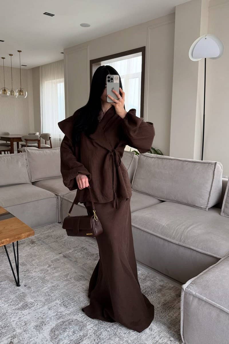 CWSTB00386_LACE-UP SHIRT HIGH-WAISTED SKIRT CASUAL SUIT