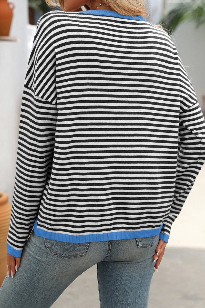 CWTBLL1486_CREW NECK STRIPED CONTRAST KNIT SWEATER