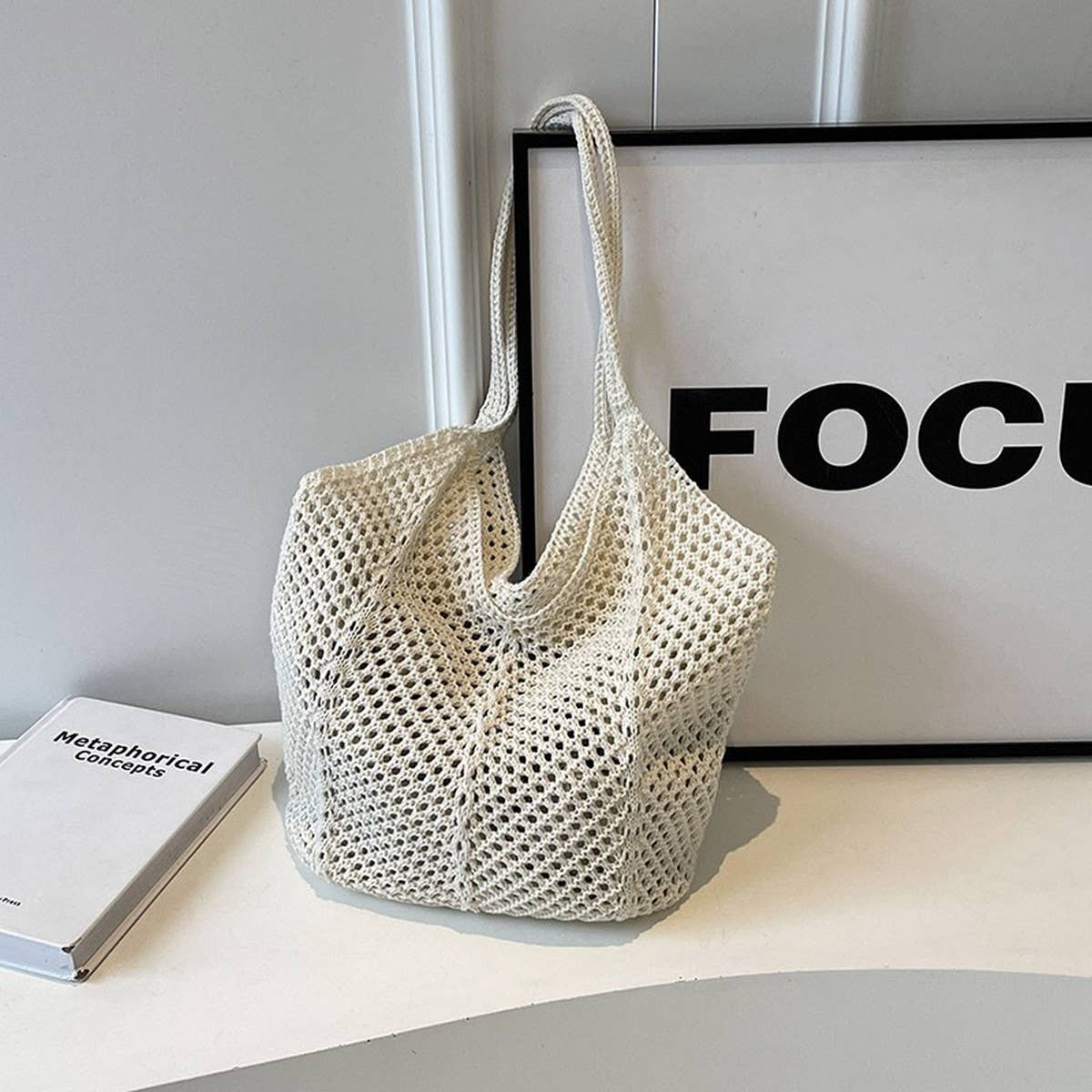 CWAB5061_NEW STRAW KNITTED HOLLOW WOVEN BAG