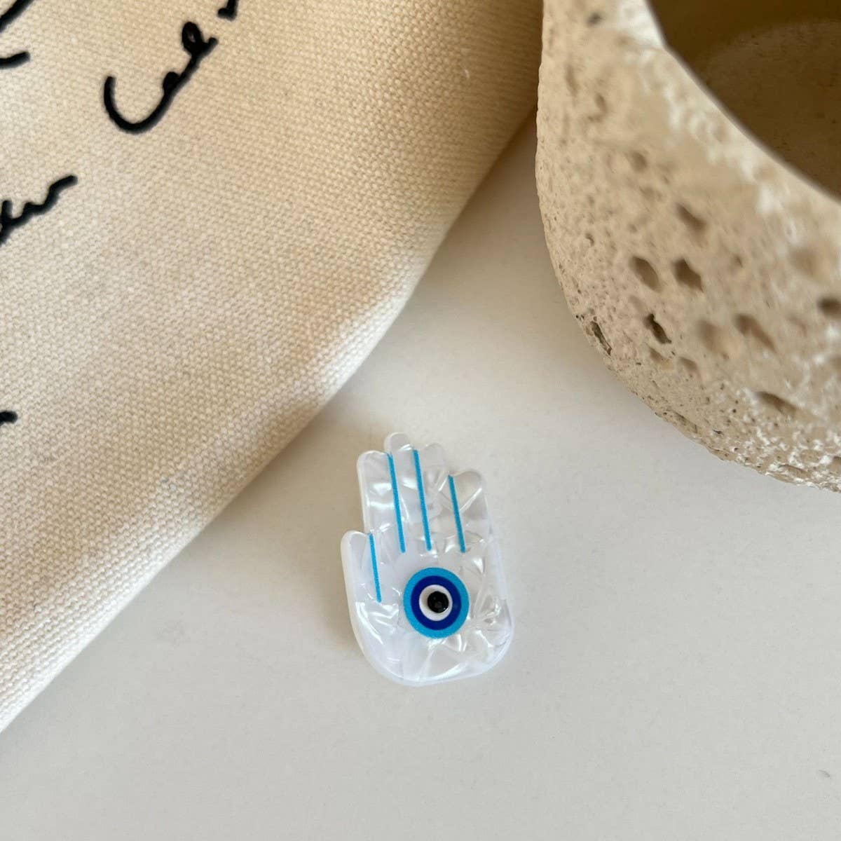 CWAHA07726_CUTE CARTOON KIDS MINI ACRYLIC HAIR CLAW CLIP