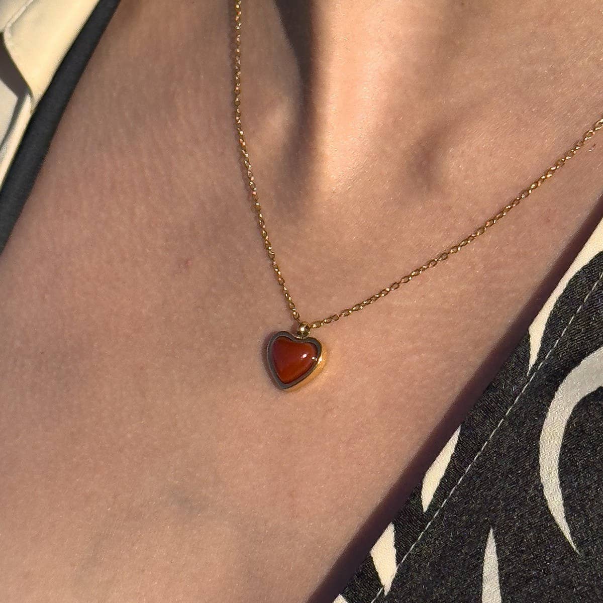 Heart Shape Natural Stone Red Agate Pendant