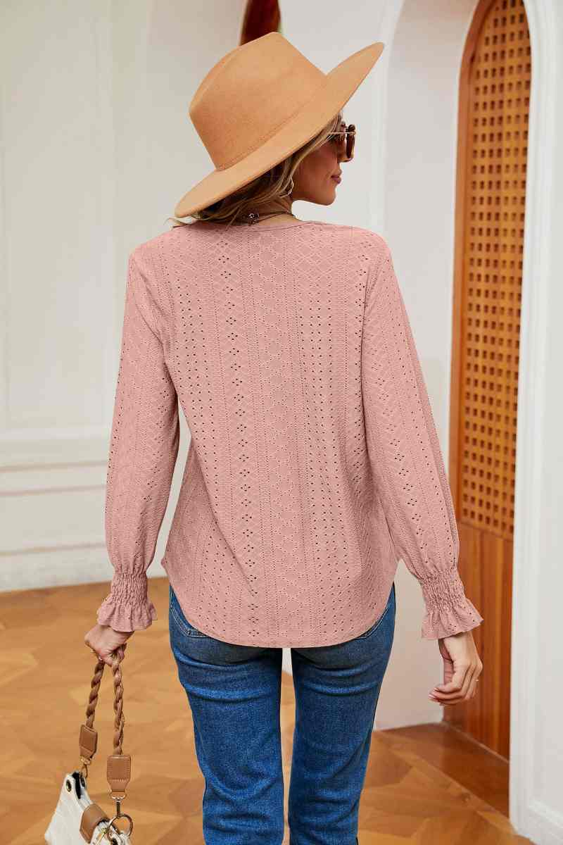 CWTBLL2837_V-NECK LACE PATCHWORK LONG-SLEEVED TOP