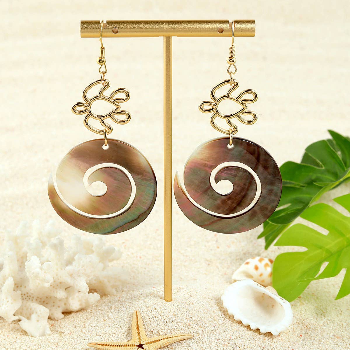 FASHIONABLE DESIGN NATURAL BLACK SHELL EARRINGS