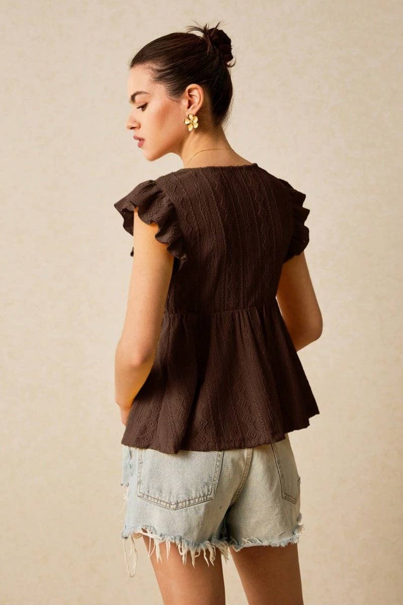 CWTBLSL0964_EYELET V-NECK RUFFLE SLEEVE LACE TRIM TEE