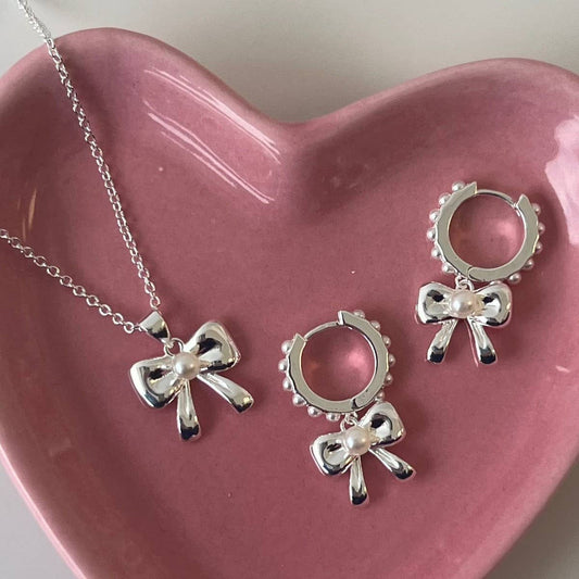 Elegant Bow Necklace for Women Minimalist Luxury