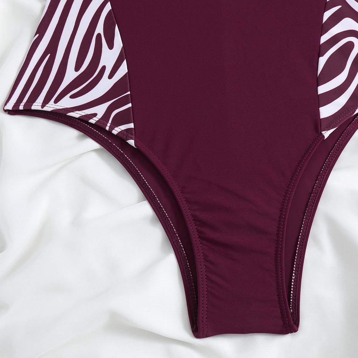 WOMEN'S ZEBRA STRIPED ONE PIECE SWIMSUIT