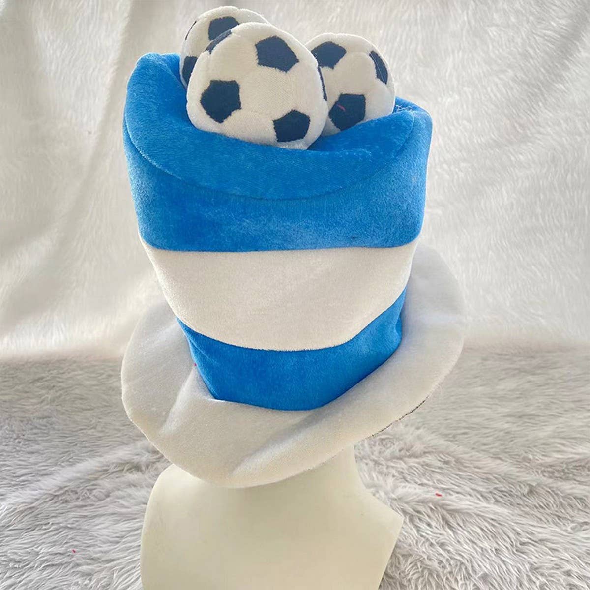 CWAH4059_CARNIVAL FANS HAT SHOW NIGHTCLUB CARNIVAL HAT