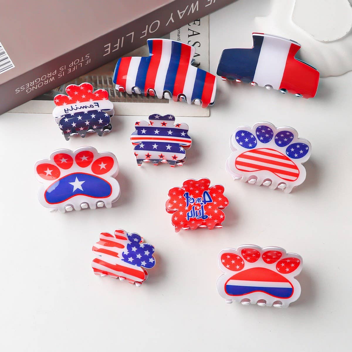 CWAHA1239_4TH OF JULY FLAG PETAL SHAPE HAIR CLAW CLIP
