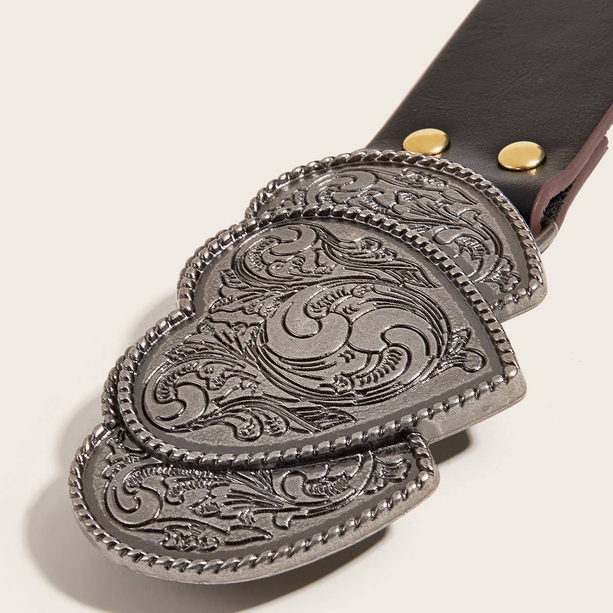 CWABE0561_PUNK HEART TOOL BELT WITH RIVETS