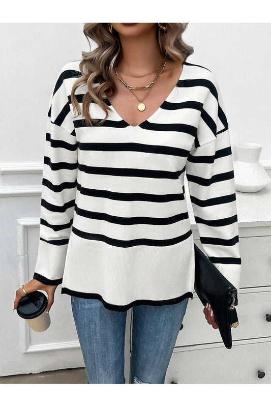 CWOSWL2649_ Loose V-Neck Long Sleeved Pullover Sweater
