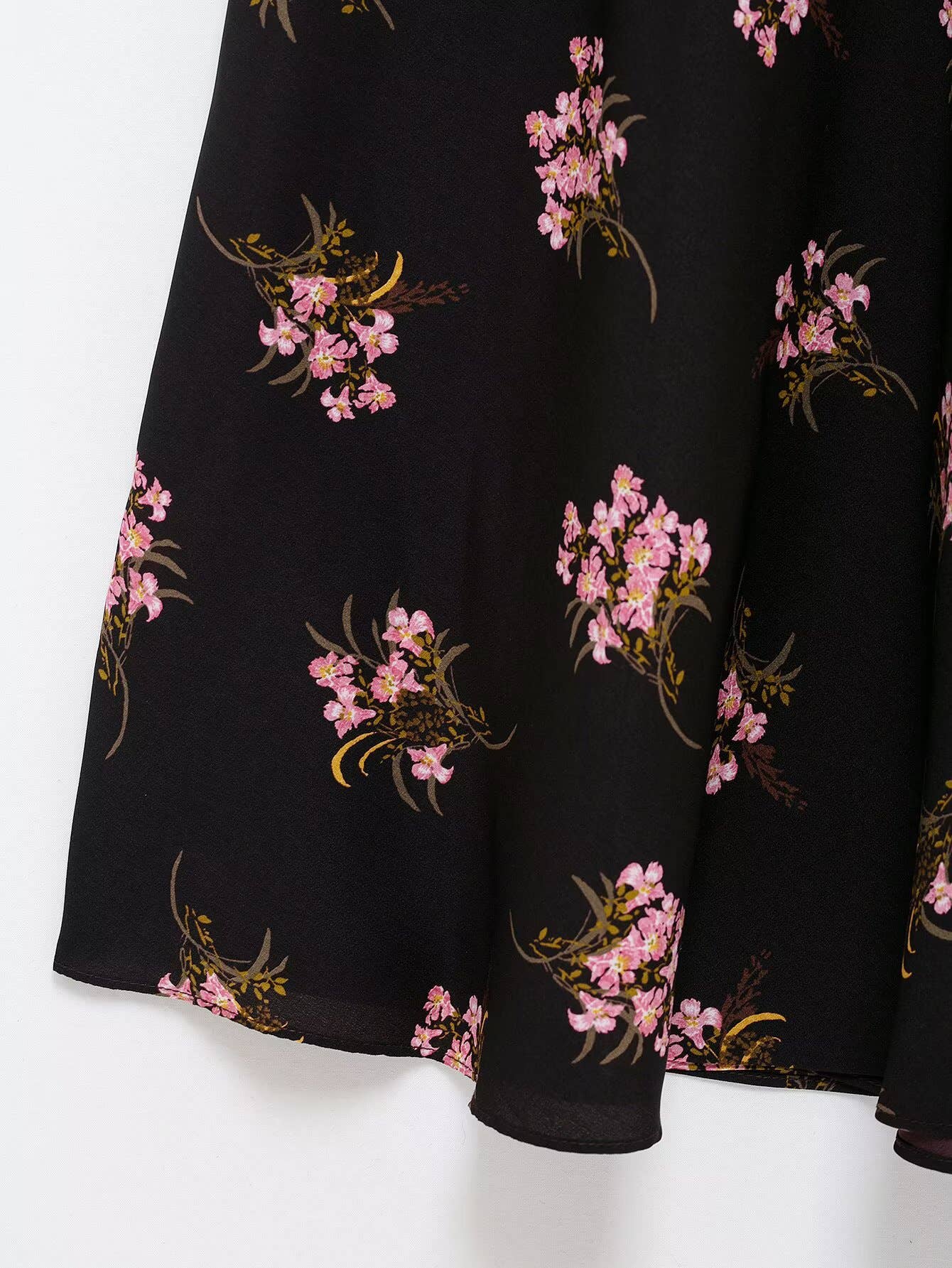 Fashionable cinched-waist halter print dress