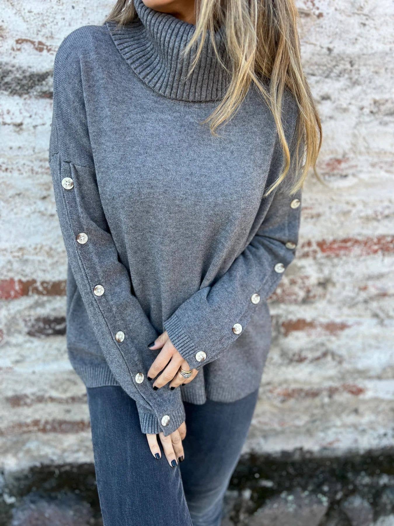 Casual high-neck button-down knitted sweater