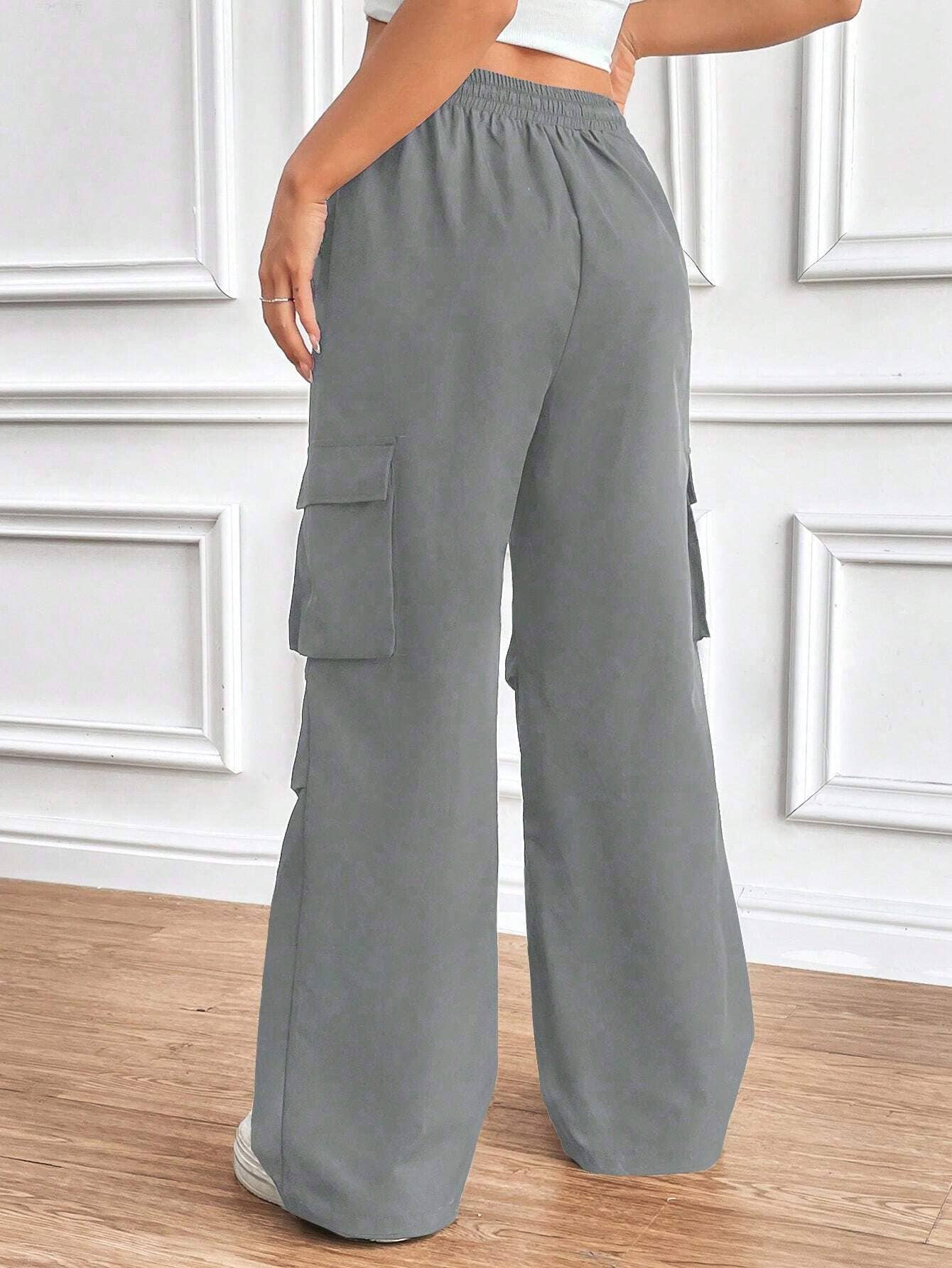 Elastic waist high-waisted baggy cargo pants