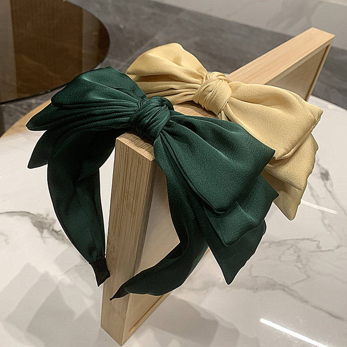FRENCH RETRO THREE-LAYER BOW HEADBAND