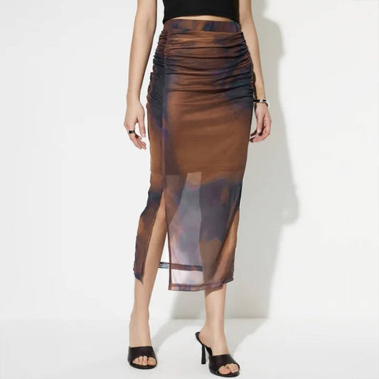 Elegant and fashionable mesh gradient skirt