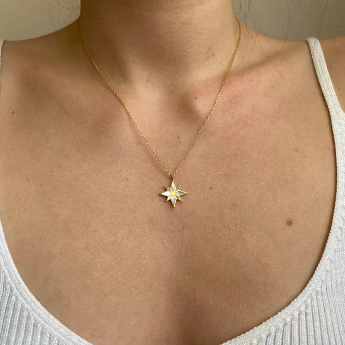 NATURAL ABALONE SHELL PATCH CLAVICLE NECKLACE