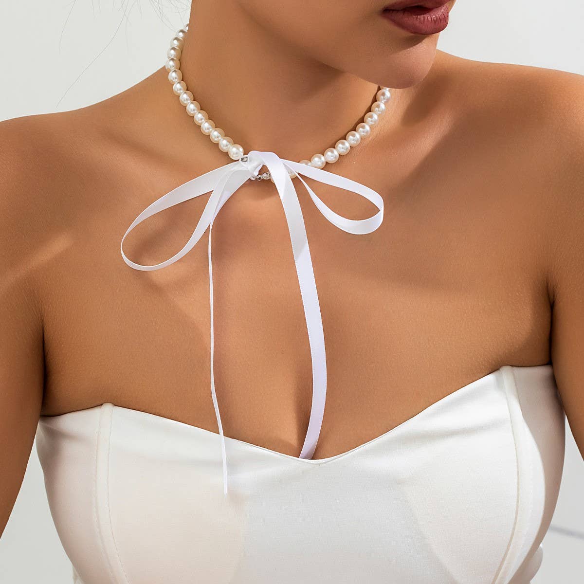NEW FASHION RETRO LONG BOW CLAVICLE NECKLACE