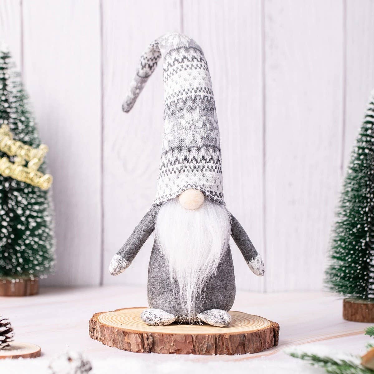 CHRISTMAS FACELESS OLD MAN WINDOW DECORATION