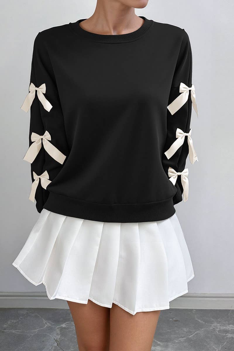 CWTBLL4035_RED BOW CREWNECK CHRISTMAS SWEATSHIRT