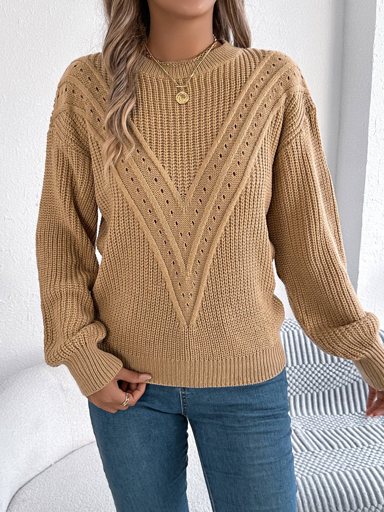 CASUAL V HOLLOWED OUT LANTERN SLEEVE SWEATER