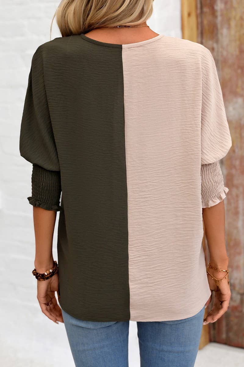 CWTBLS1501_COLORBLOCKED COLLAR LOOSE-FITTING BAT-SLEEVE TOP