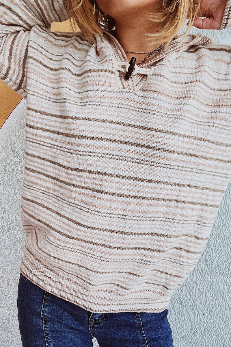 Casual sports striped jumper with horn buckle and hat