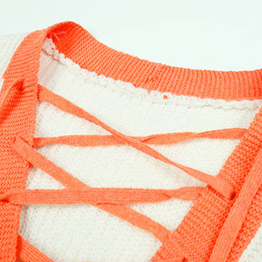 COLOR-MATCHING STRIPED PULLOVER STRAP SWEATER
