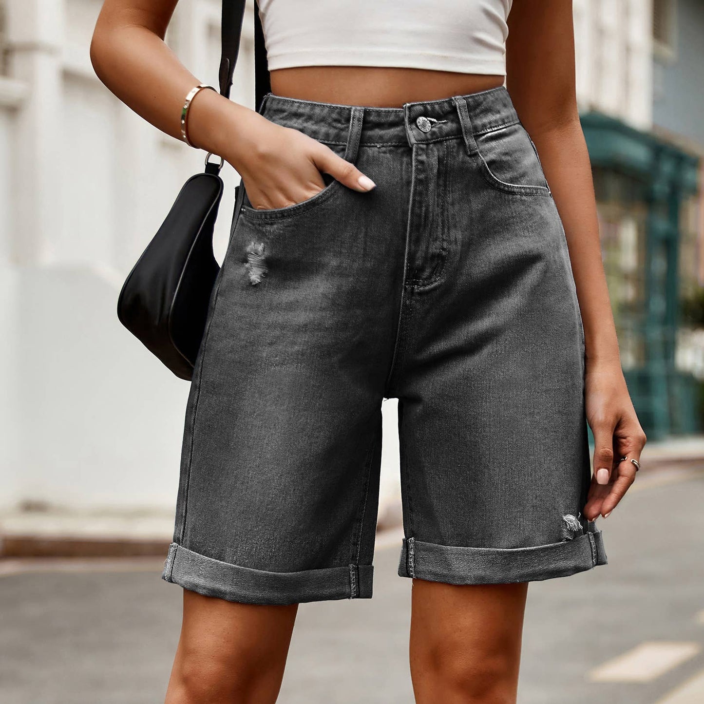 Casual ripped rolled straight quarter jean shorts