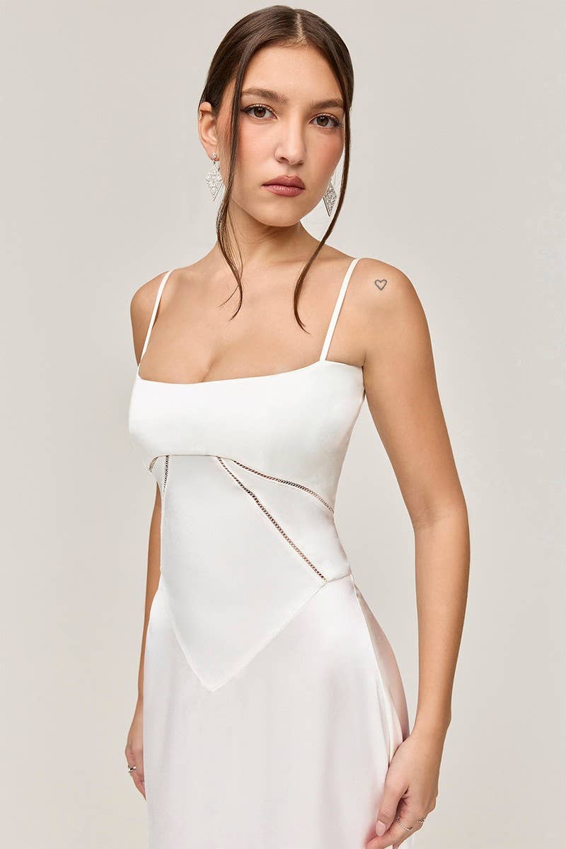 CWDMD5567_BACKLESS SPAGHETTI STRAP SLIM FIT EVENING GOWN